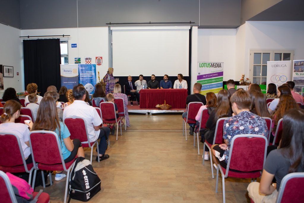 Održana 7. Znanost za mlade u Vukovaru – U kući velikog nobelovca, raspravljalo se o budućnosti umjetne inteligencije